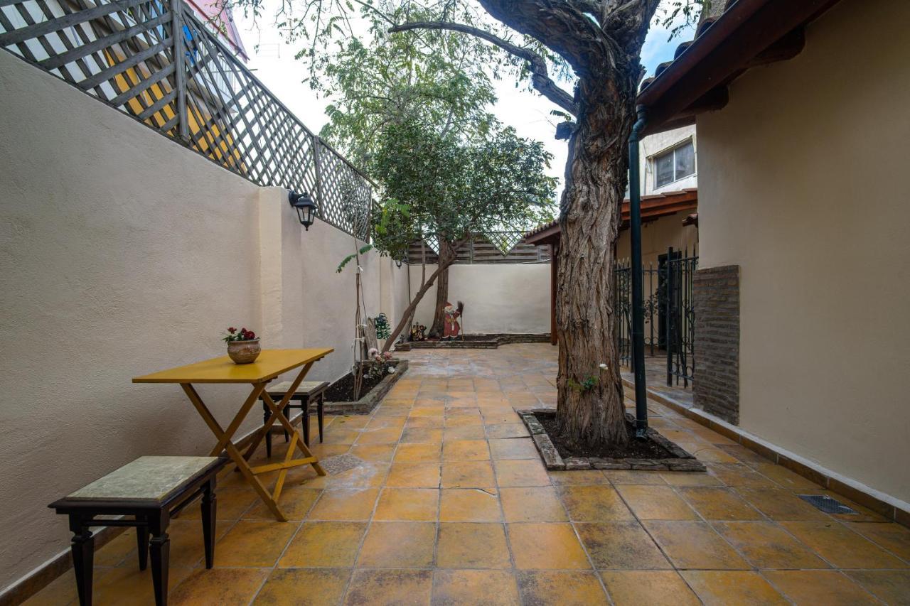 Luxurious Villa At Mets Athens Exterior photo