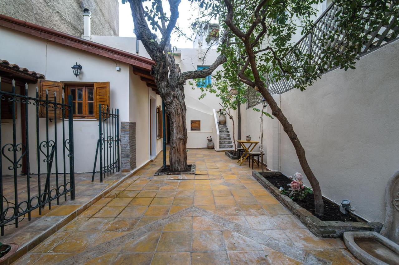 Luxurious Villa At Mets Athens Exterior photo