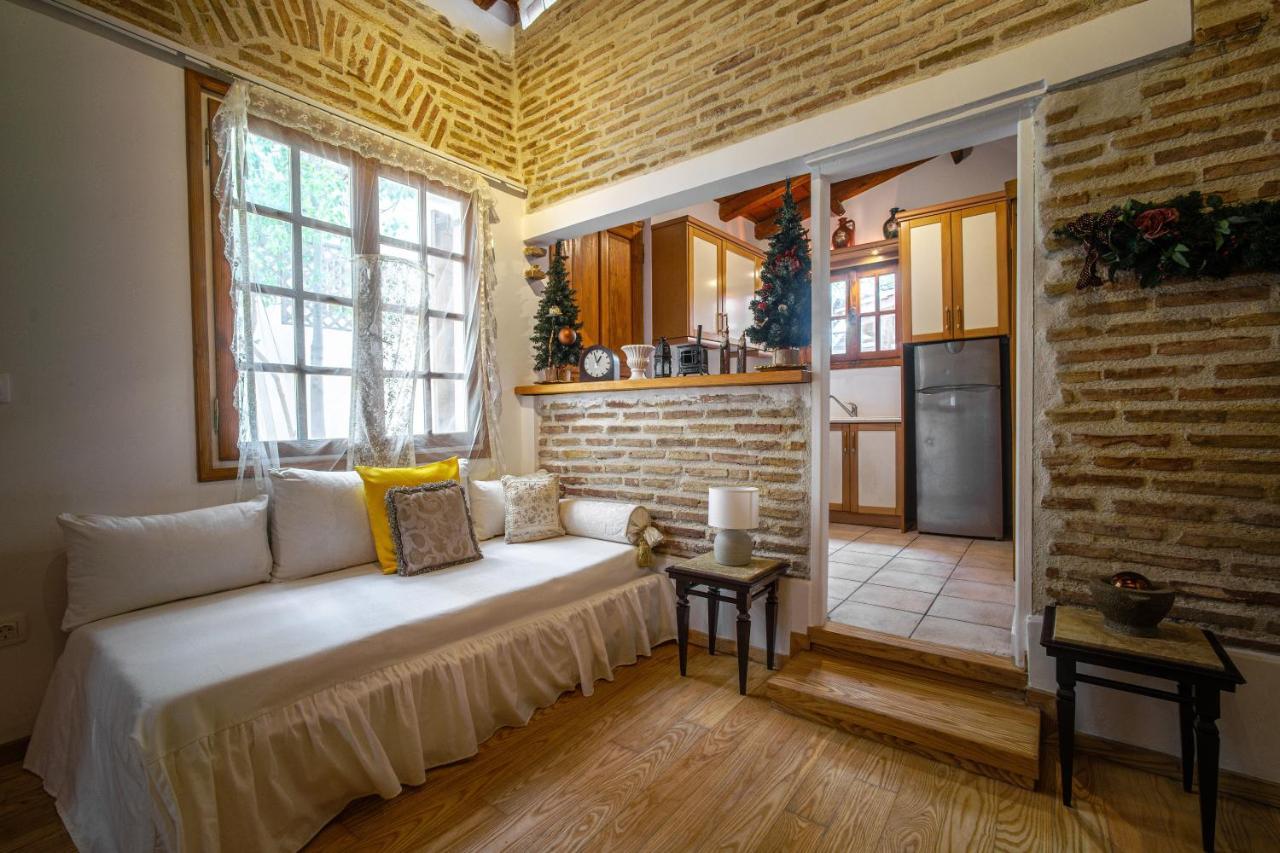 Luxurious Villa At Mets Athens Exterior photo