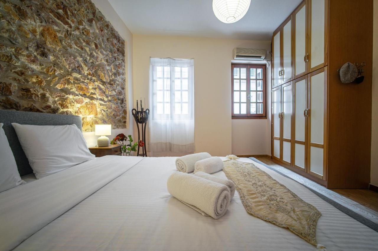 Luxurious Villa At Mets Athens Exterior photo